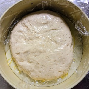 Grundopskrift på deep pan pizzadej